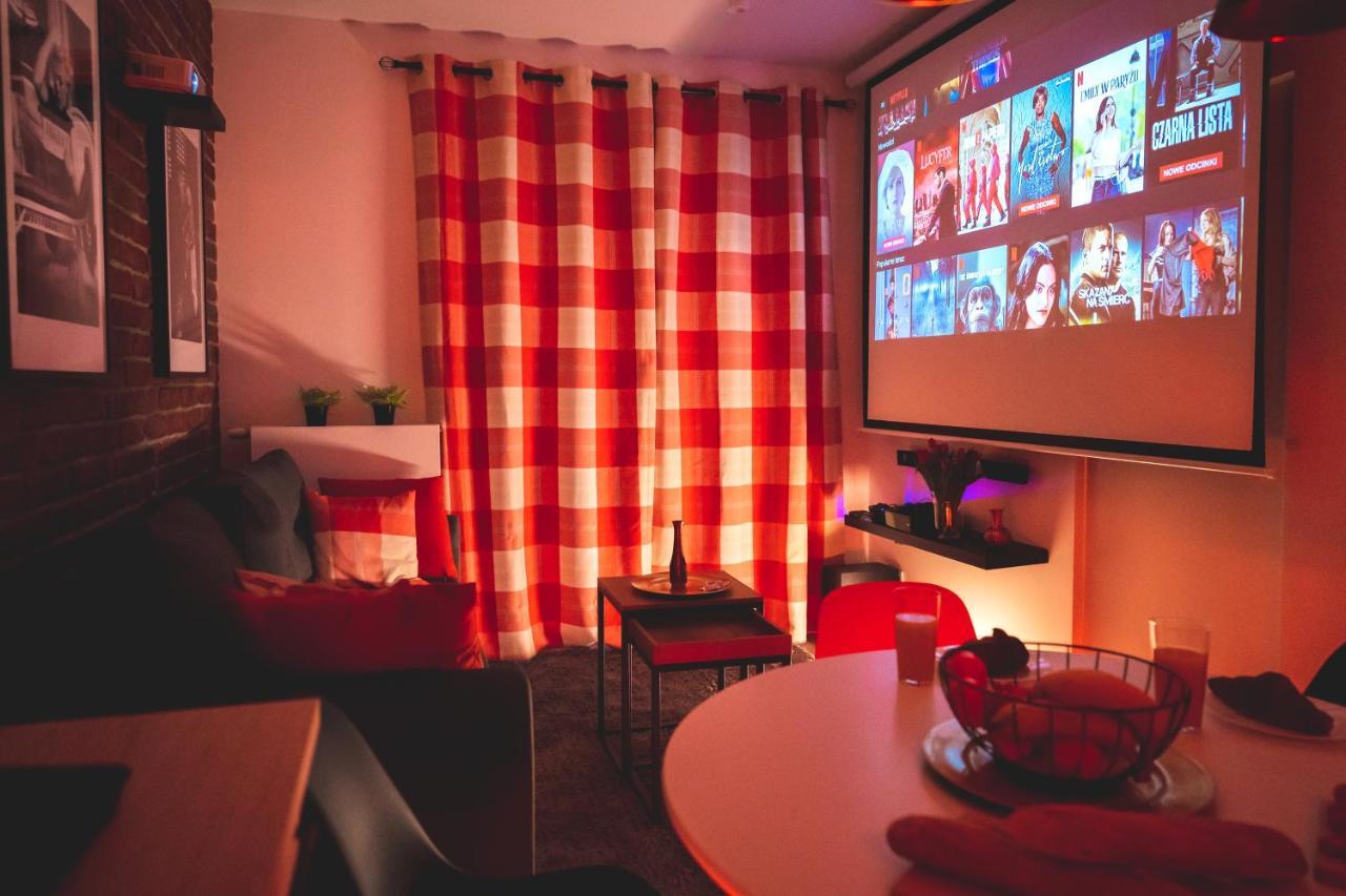 Movie Jacuzzi Apartment At The Main Station By Noclegi Renters Krakau Exterior foto