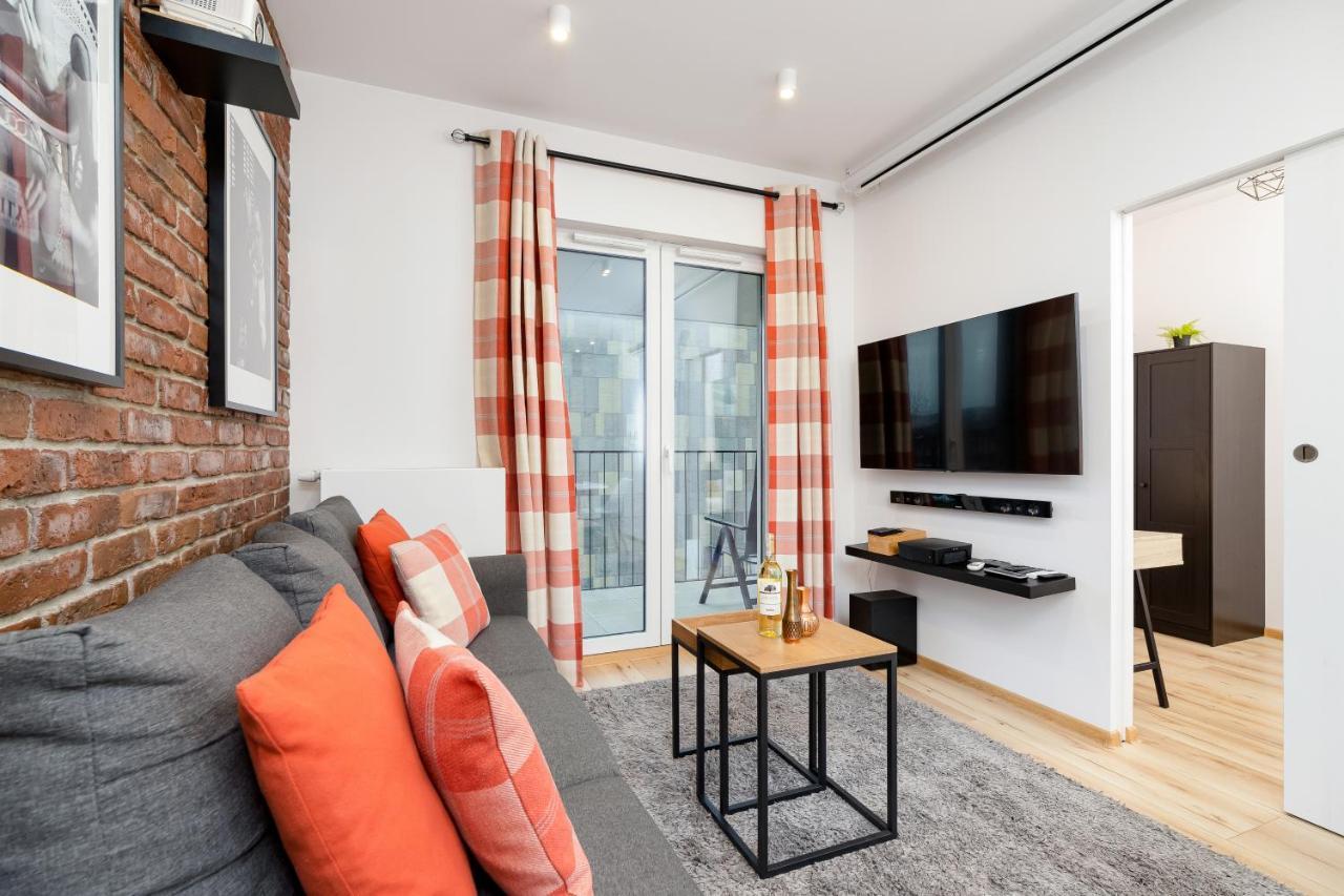 Movie Jacuzzi Apartment At The Main Station By Noclegi Renters Krakau Exterior foto