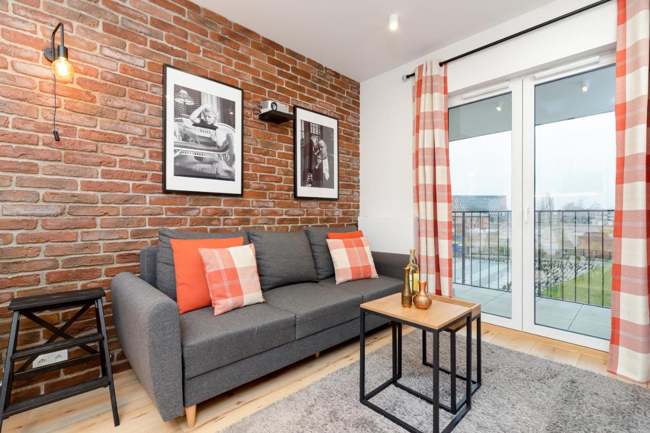 Movie Jacuzzi Apartment At The Main Station By Noclegi Renters Krakau Exterior foto