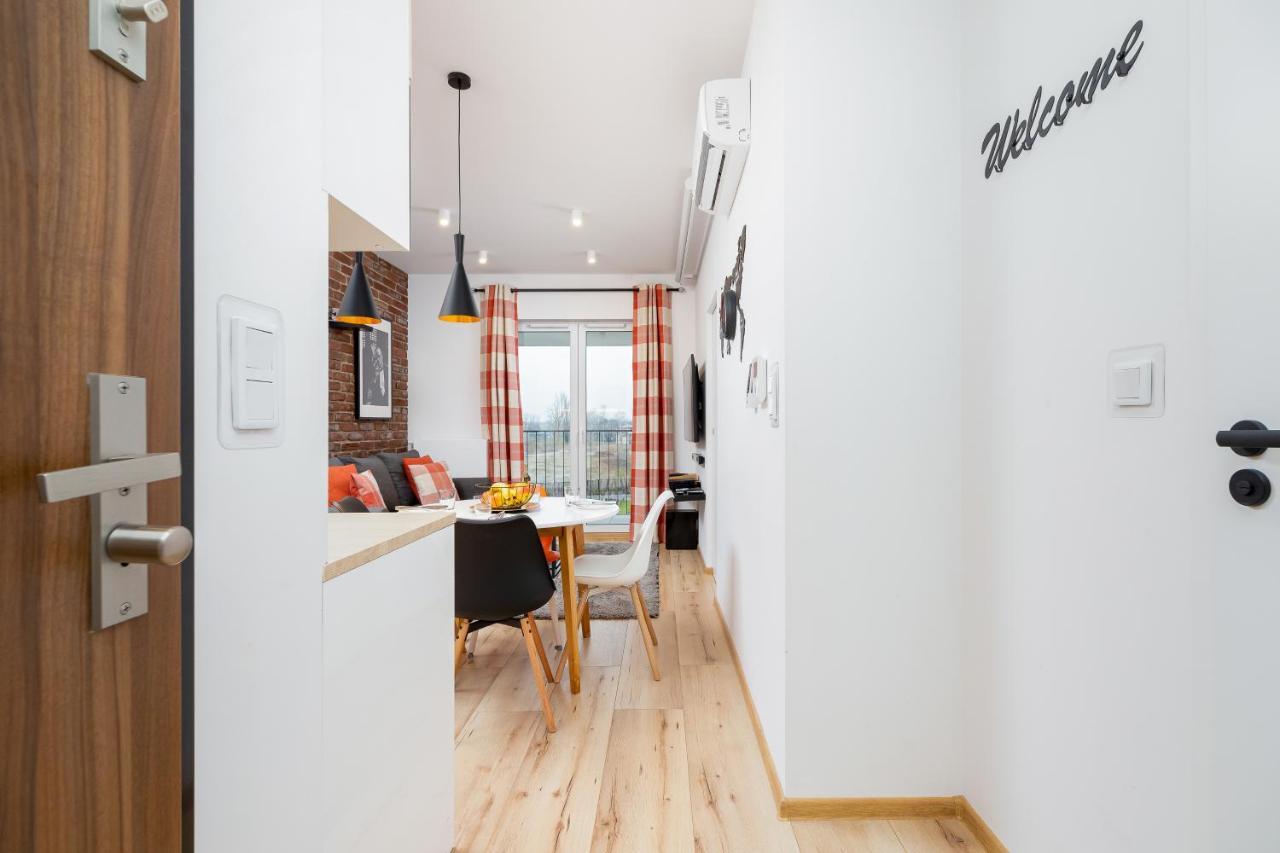 Movie Jacuzzi Apartment At The Main Station By Noclegi Renters Krakau Exterior foto